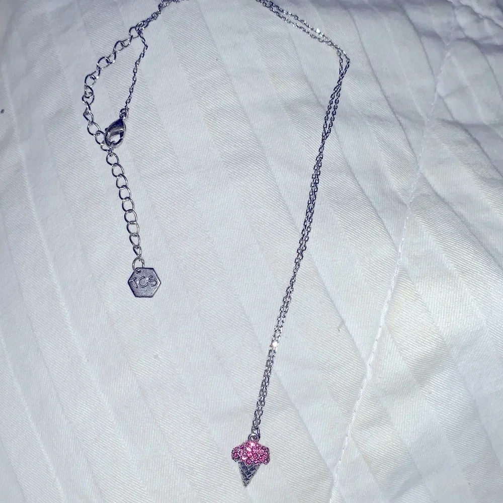 Silver tone pink rhinestone ice cream🍦necklace 14 3/4” + 3”extender= 17 3/4”